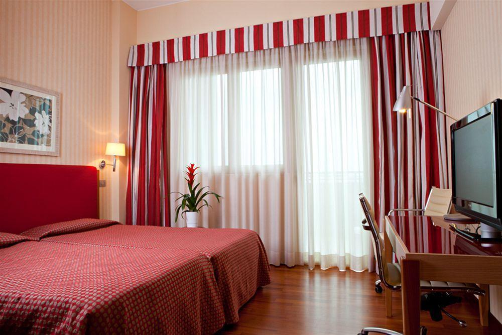 Unaway & Quark Due Aparthotel 4*