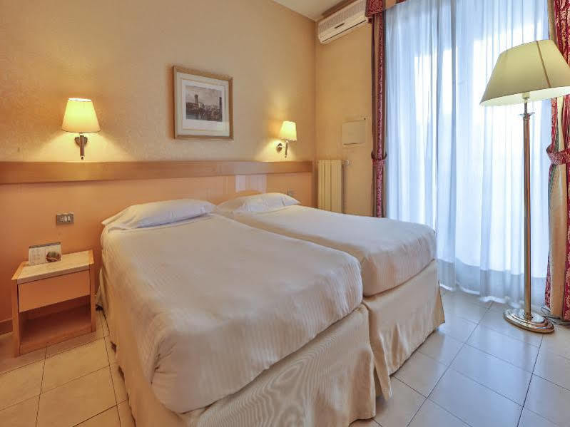 Unaway Hotel&residence Quark Due Milán