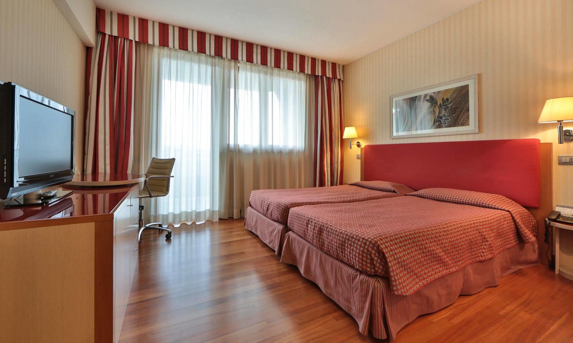 Unaway Hotel&residence Quark Due 4* Milán