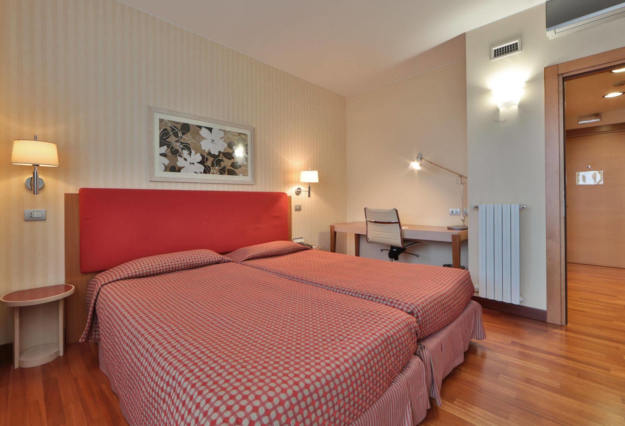 Apartahotel Unaway Hotel&residence Quark Due Milán